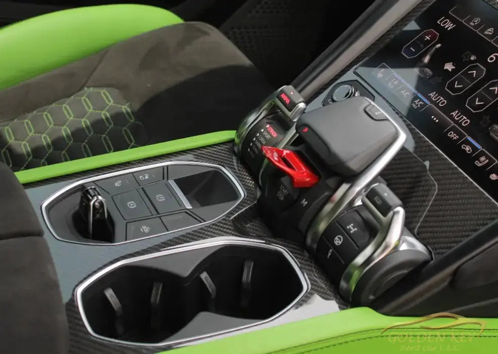 Dubai Airport Transfer - With Lamborghini Urus 2022 - Golden Key Rent Car LLC