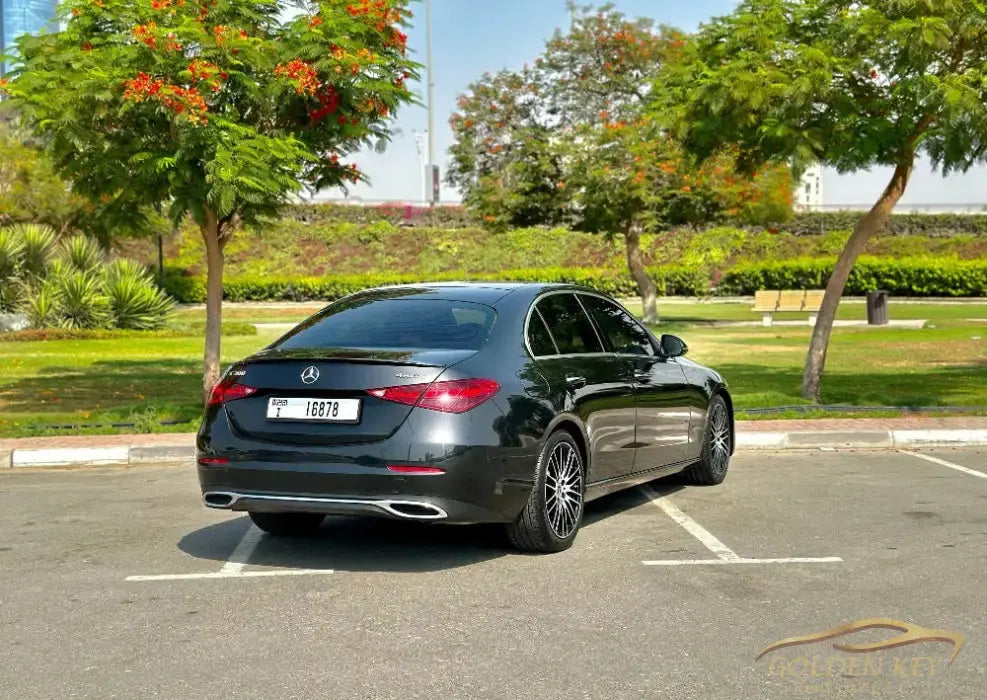 Dubai Airport Transfer - With Mercedes-Benz C300 2022 - Golden Key Rent Car LLC