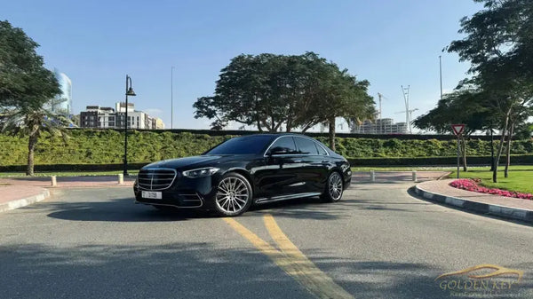 Mercedes S580 with Driver 2022 - Car Rental With Driver in Dubai