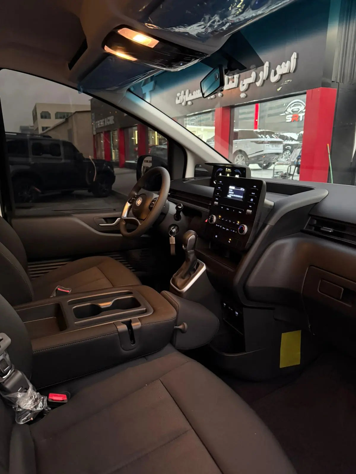 Hyundai Staria 2025 or simmilar Golden Key Rent Car LLC