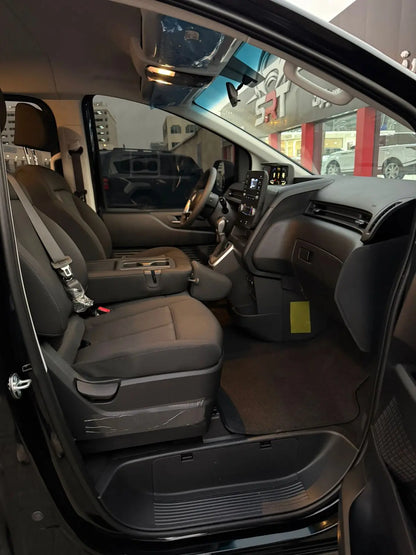 Hyundai Staria 2025 or simmilar Golden Key Rent Car LLC