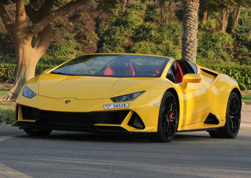 استأجر لامبورغيني هوراكان إيفو سبايدر 2023 أو سيارة مماثلة - Sport Car Rental in Dubai