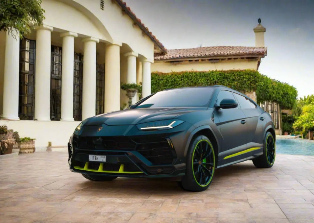 Lamborghini Urus 2022 أو ما شابه ذلك - Sport Car Rental in Dubai