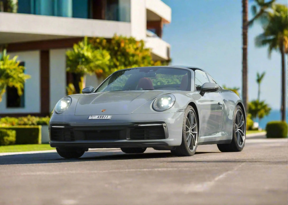 بورش 911 تارجا 4 2023 أو ما شابه ذلك - Sport Car Rental in Dubai