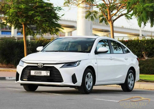 Прокат Toyota Yaris 2023 с водителем - Golden Key Rent Car LLC