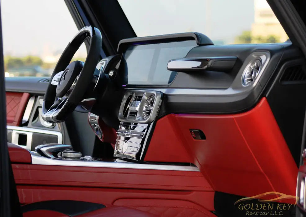 استئجار مرسيدس بنز G63 AMG 2022 مع سائق - Golden Key Rent Car LLC