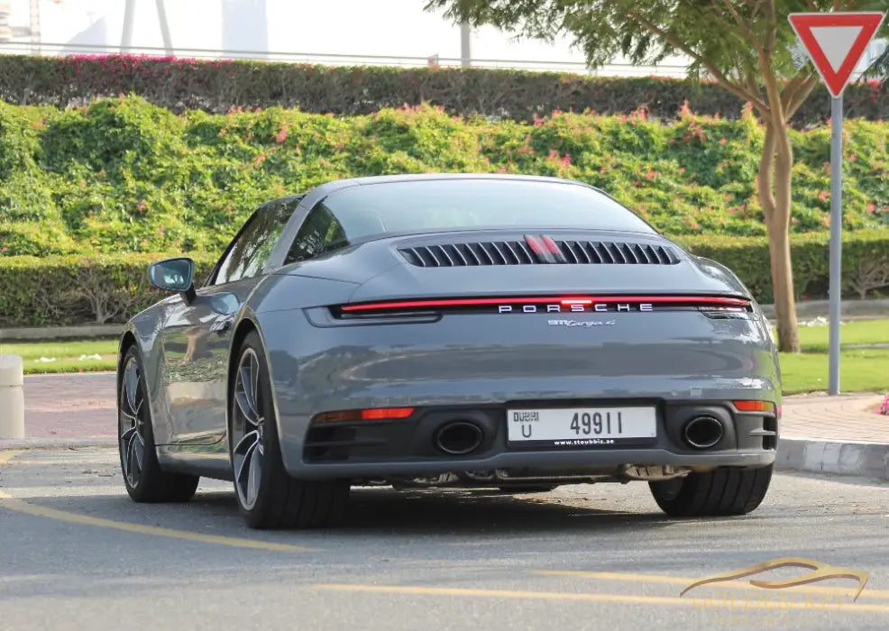 Прокат Porsche 911 Targa 4 2023 с водителем