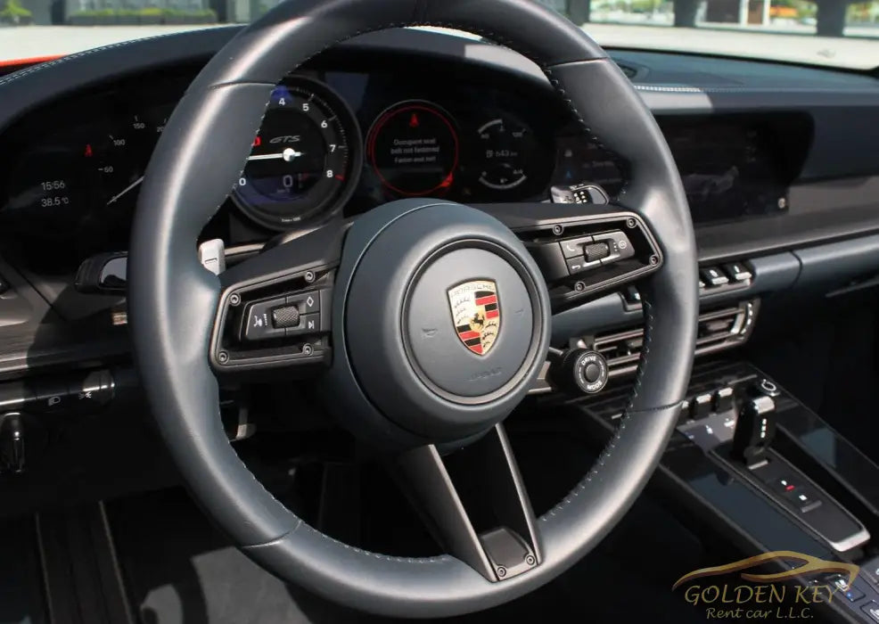 استئجار بورش كاريرا 911 GTS4 2023 مع سائق - Golden Key Rent Car LLC
